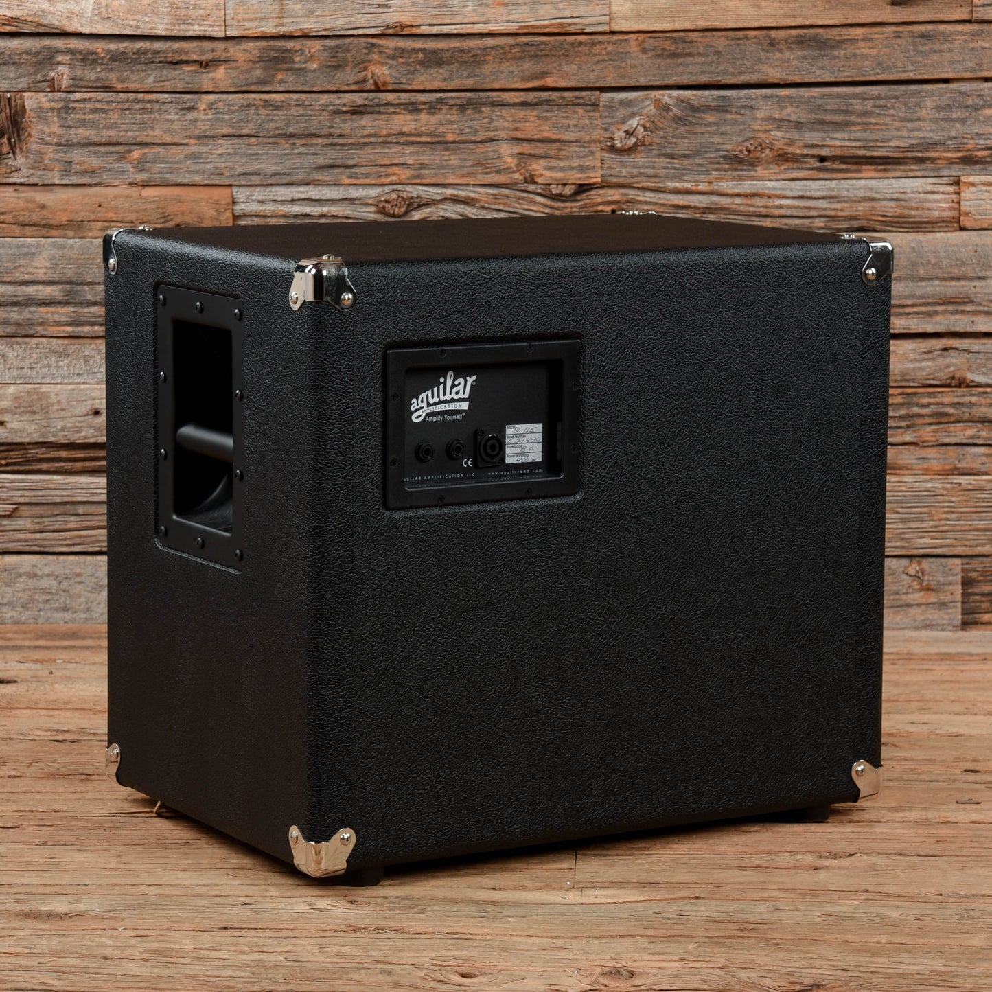 Aguilar SL 115 Super Lightweight 400-Watt 1x15" Bass Speaker Cabinet Amps / Bass Cabinets