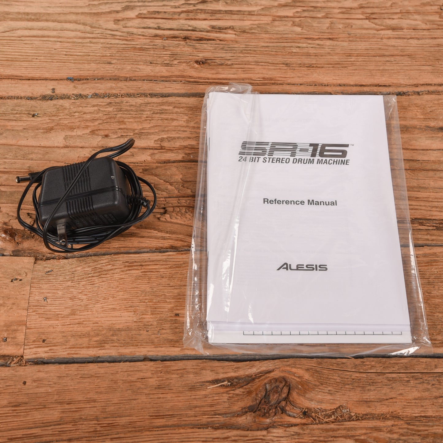 Alesis SR-16 Keyboards and Synths / Synths / Digital Synths