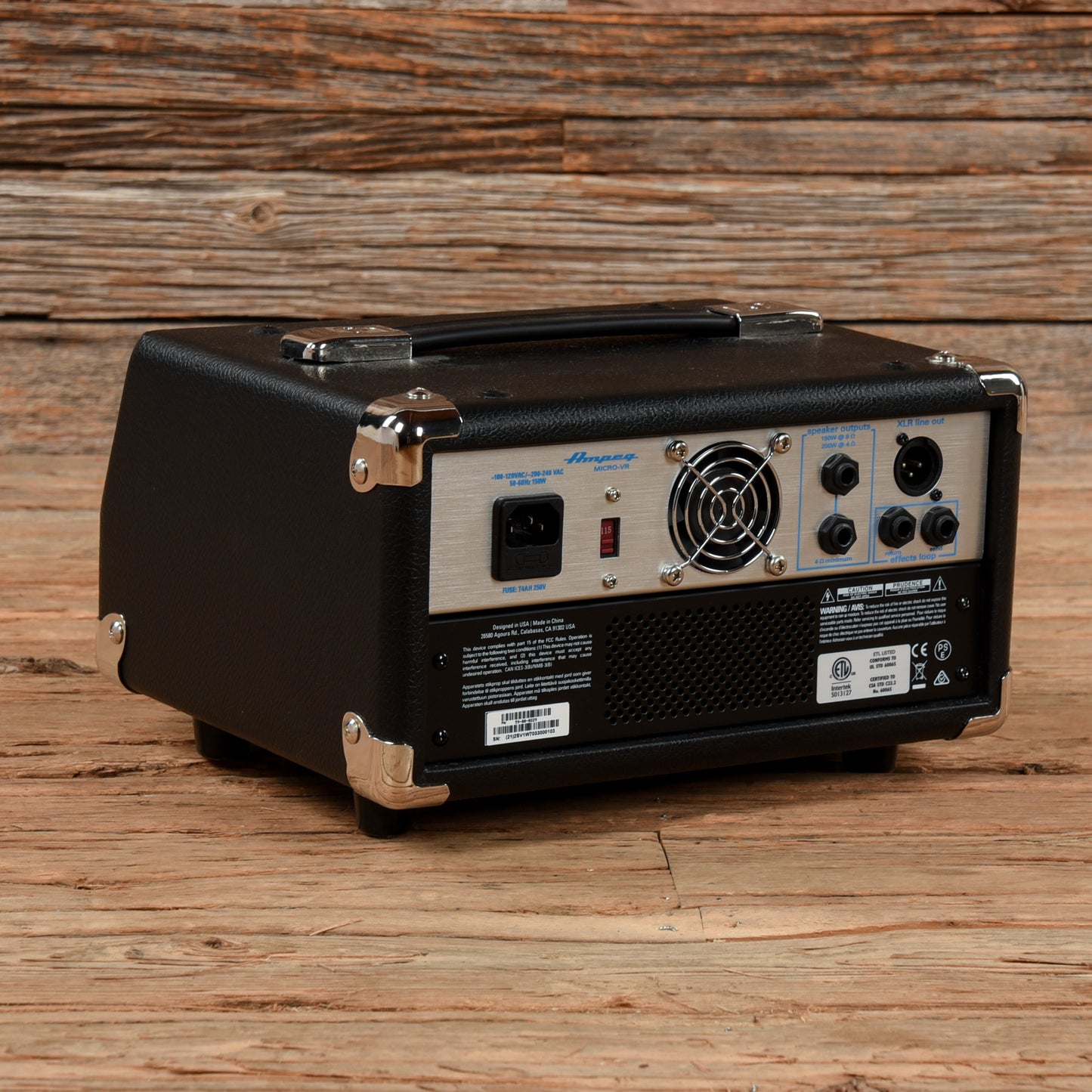 Ampeg VR200 200-Watt Compact Bass Amp Head Amps / Bass Amps / Bass Cabinets