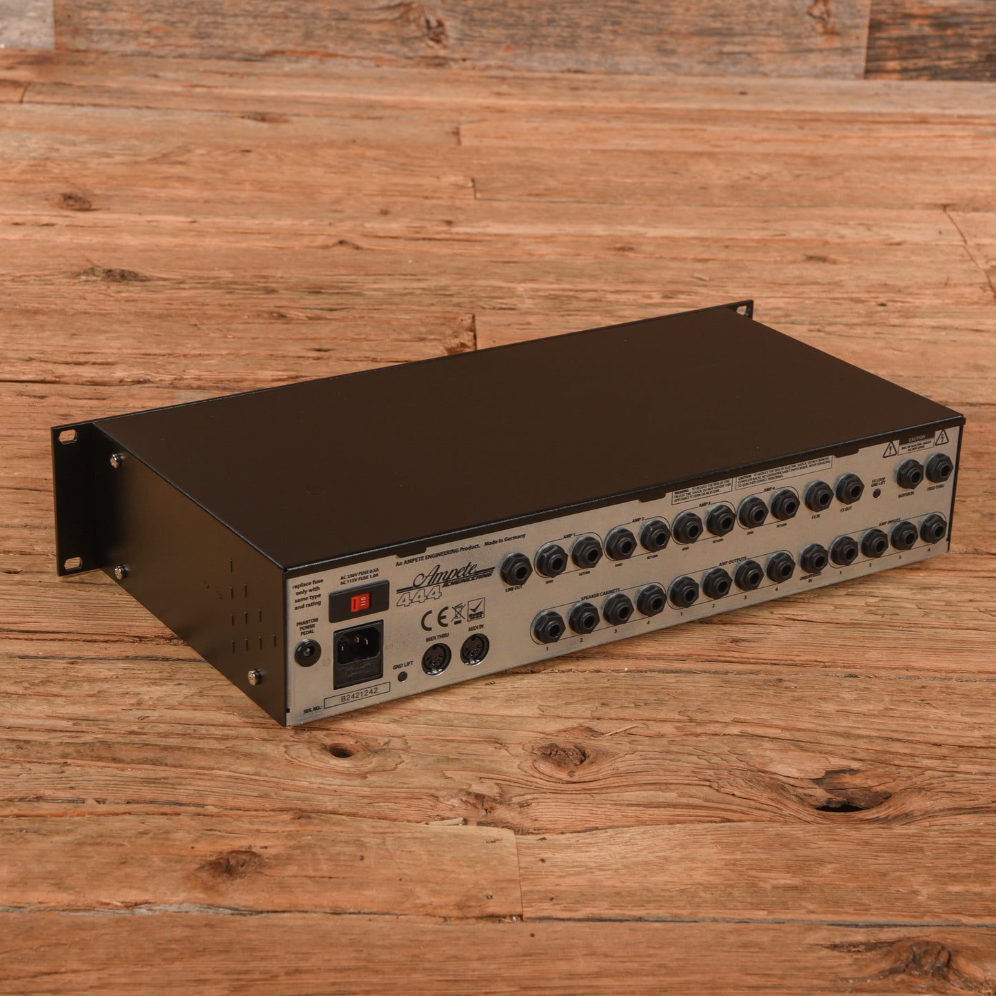 Ampete 444 Amp and Cabinet Switcher Effect Pedals