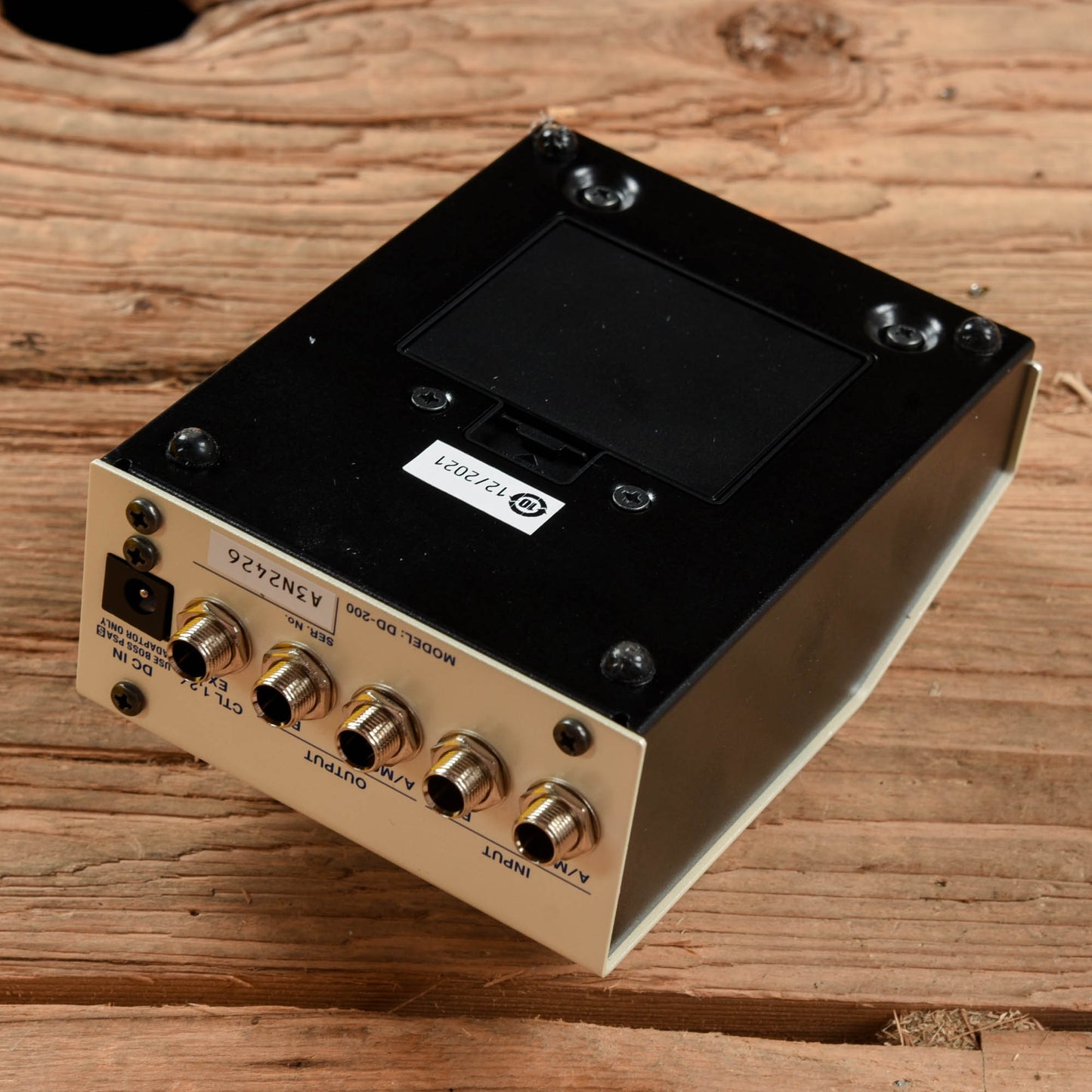Boss DD-200 Effects and Pedals / Delay