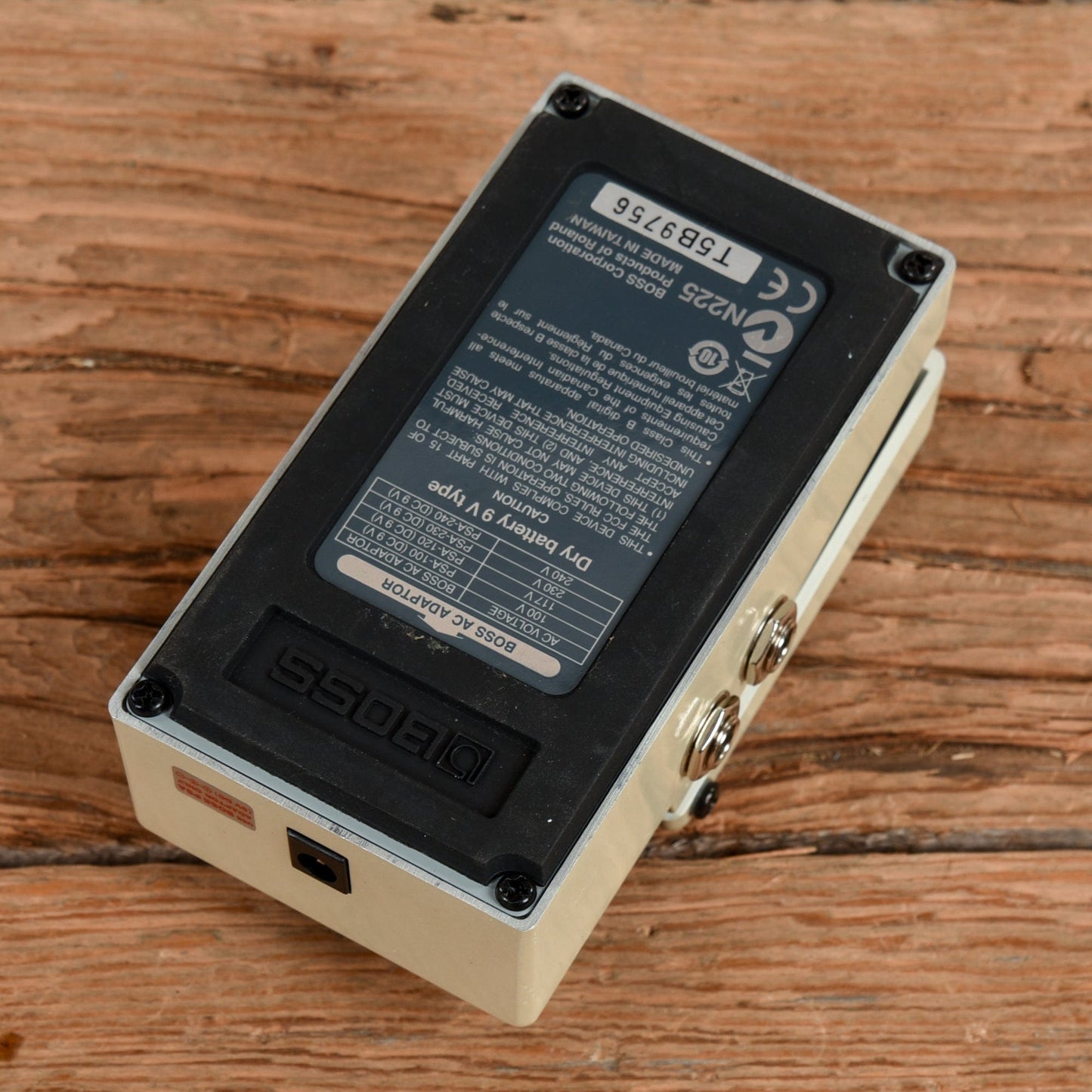 Boss DD-3 Digital Delay Effects and Pedals / Delay