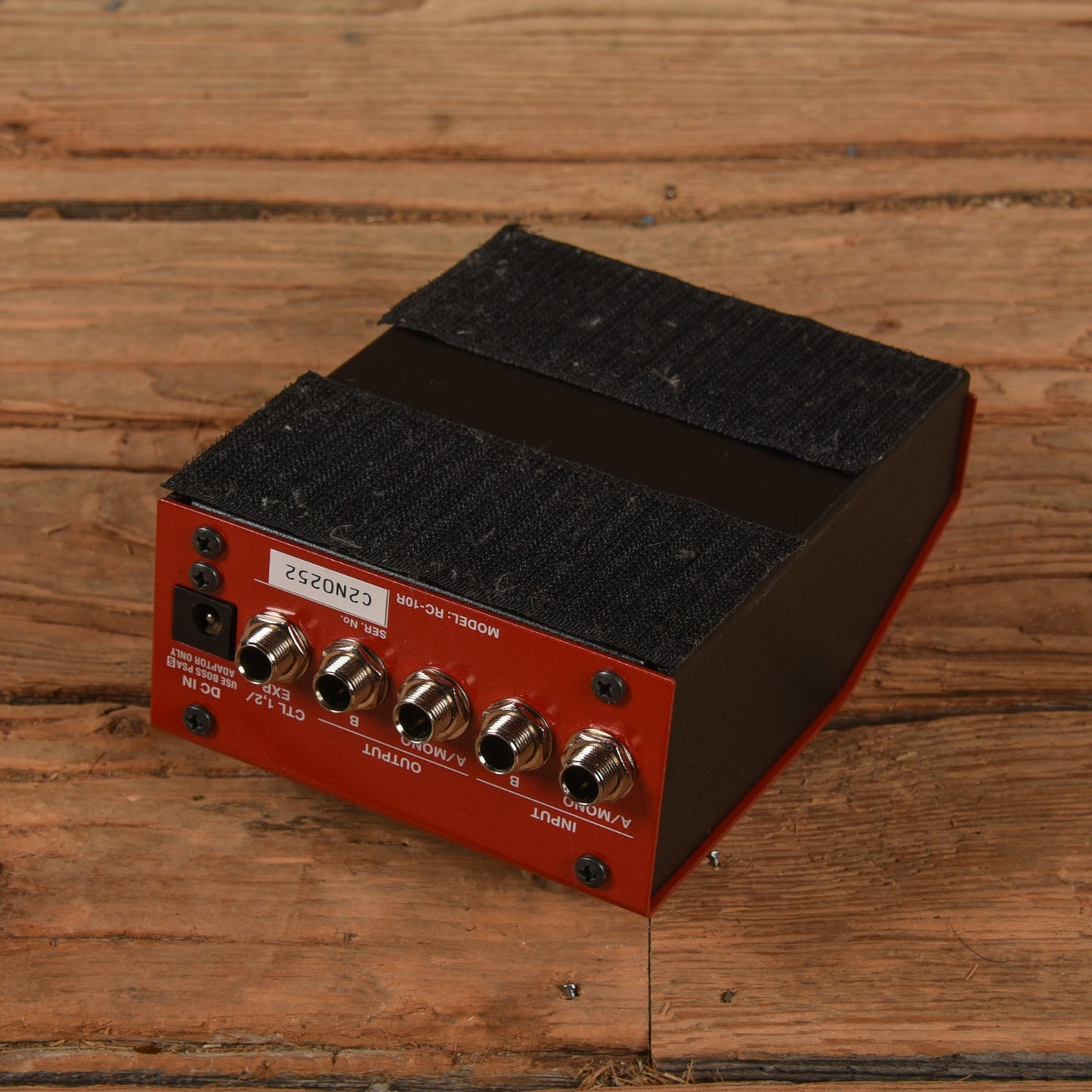 Boss RC-10R Effects and Pedals / Loop Pedals and Samplers