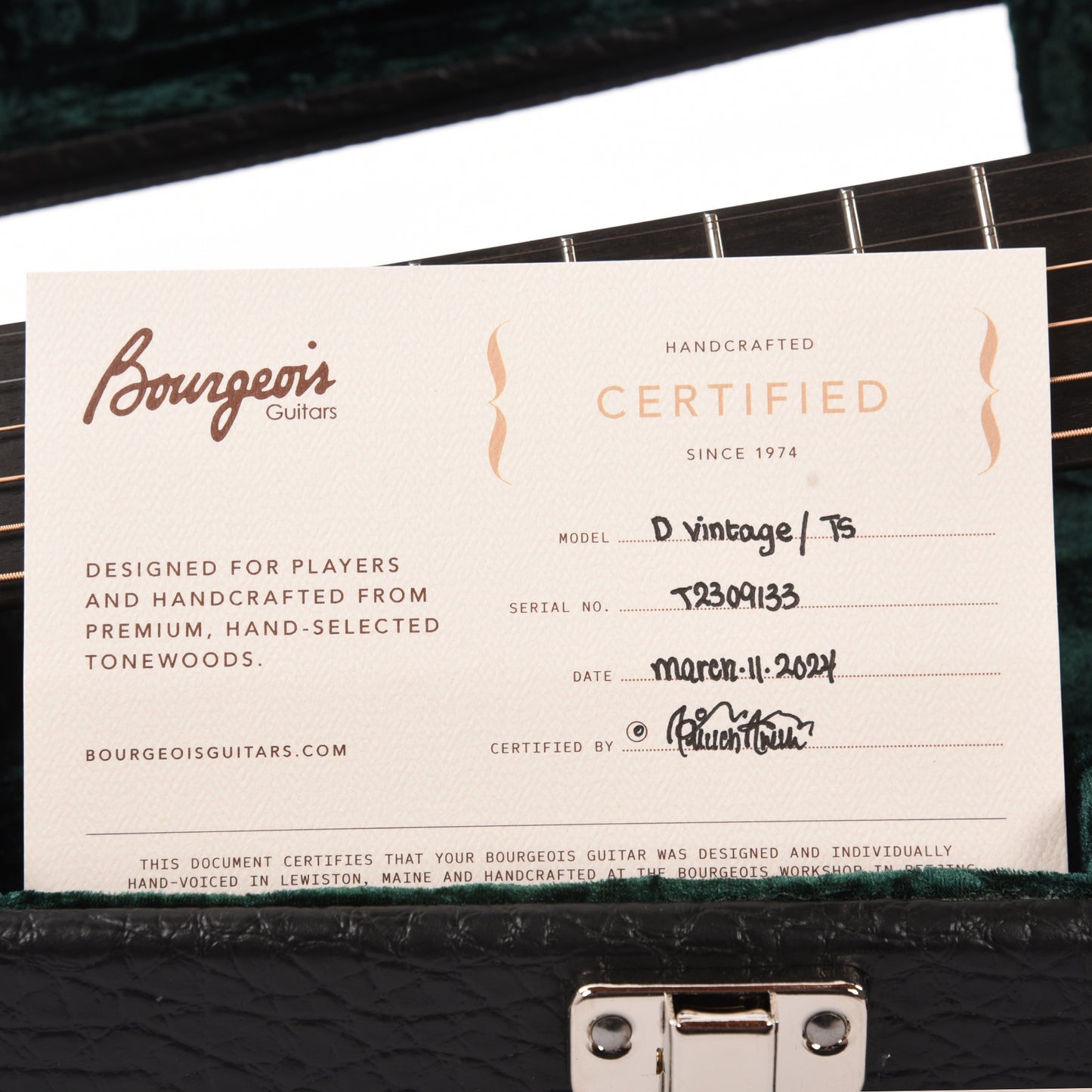 Bourgeois Touchstone Vintage D Alaskan Sitka/Indian Rosewood Natural Acoustic Guitars / Dreadnought