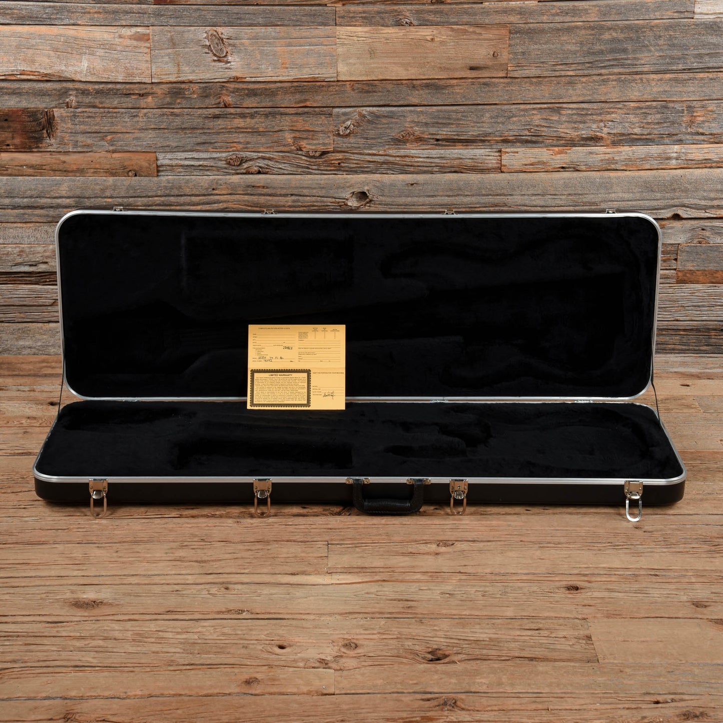 Carvin LB75 5 String Fretless Bass Sunburst Bass Guitars / 5-String or More