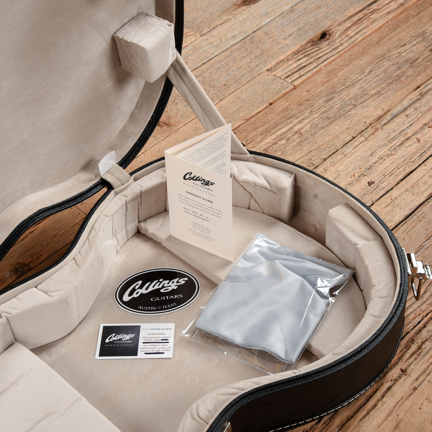 Collings 290DC S Cherry 2022 Electric Guitars / Solid Body