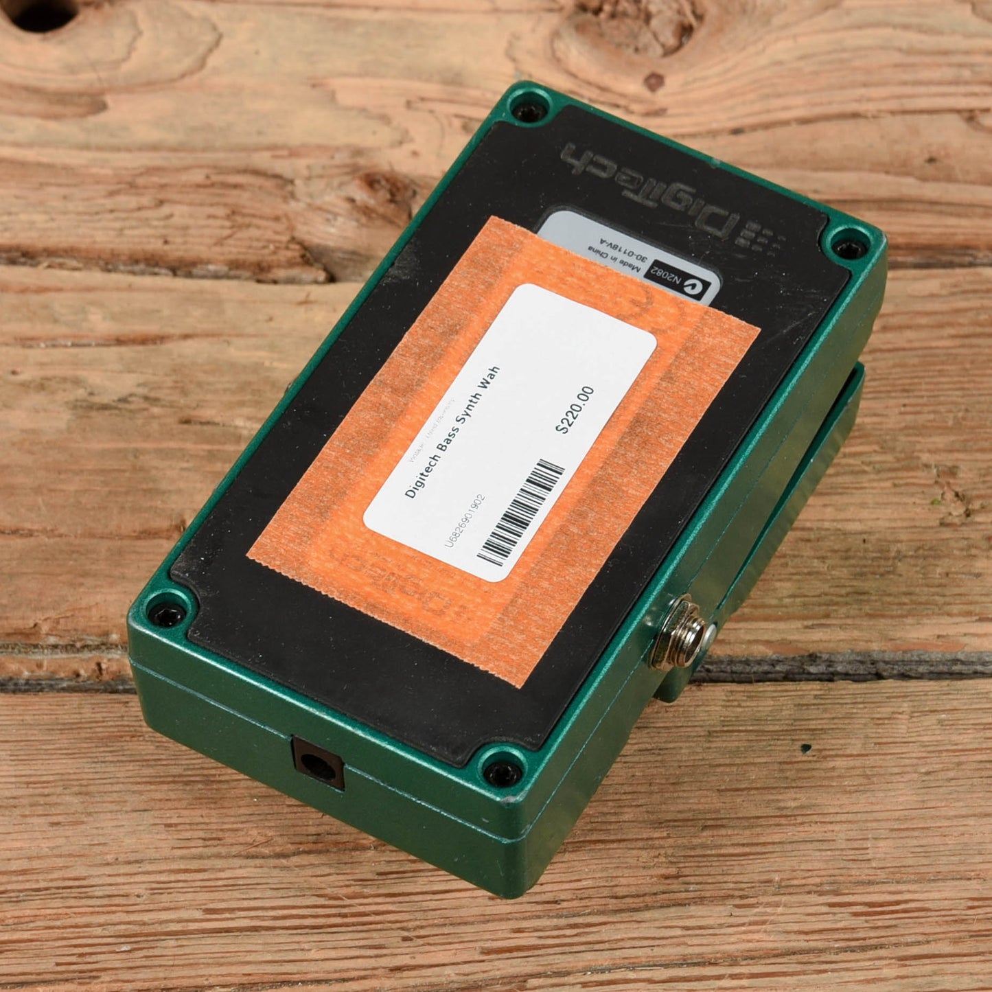 Digitech Bass Synth Wah Effects and Pedals / Wahs and Filters