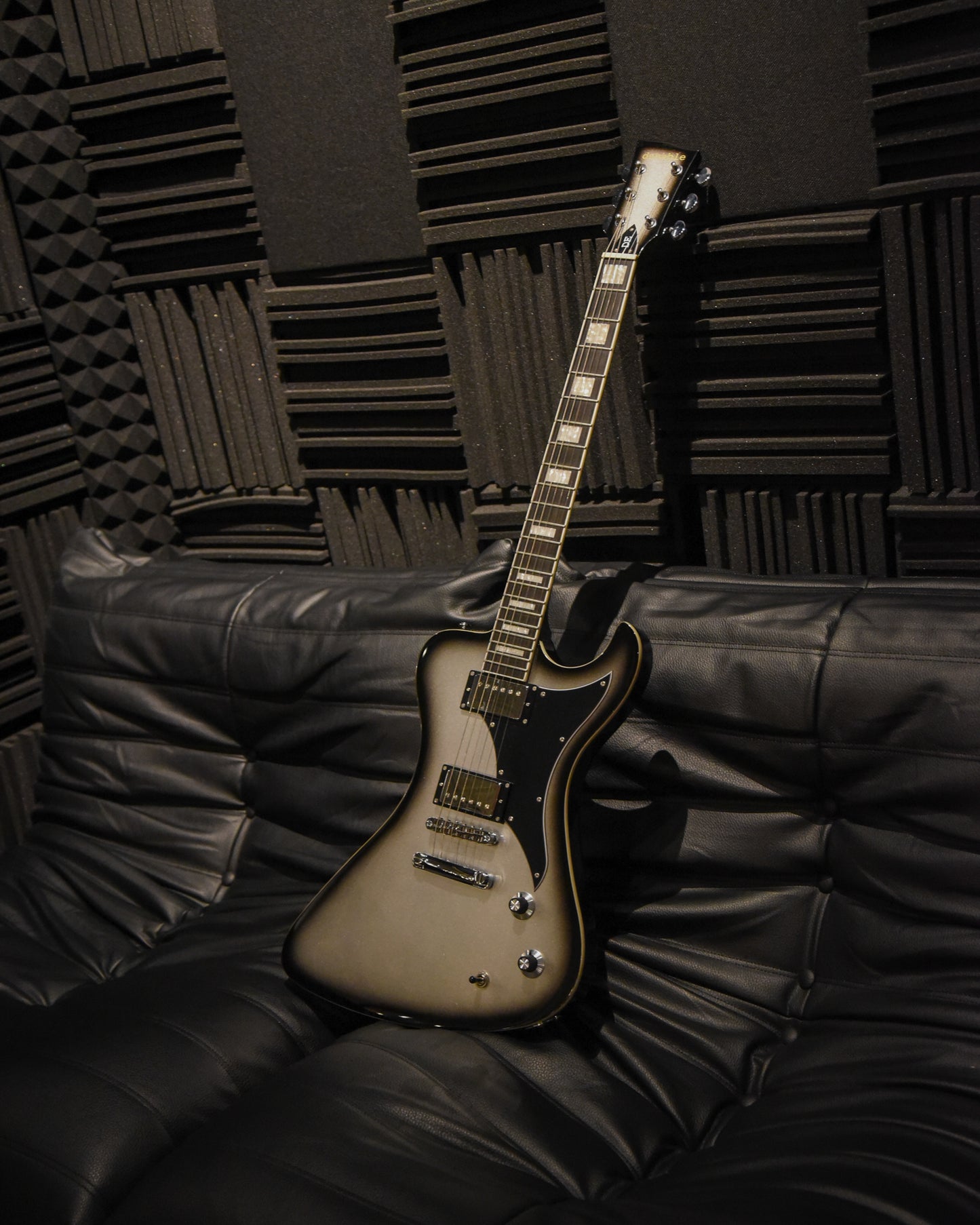 Dunable DE R2V2 Silverburst Electric Guitars / Solid Body