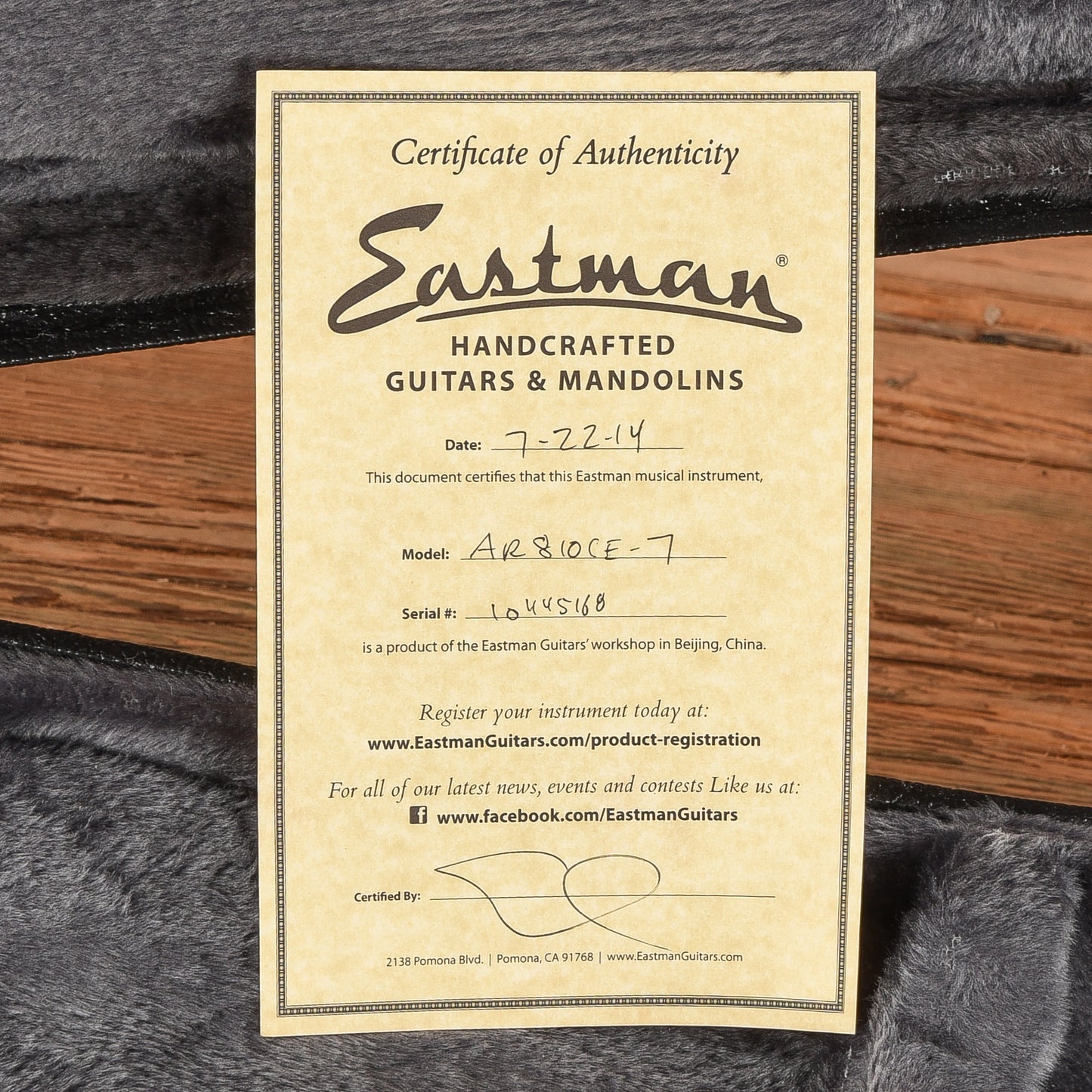 Eastman AR817CE Brown 2014 Electric Guitars / Hollow Body