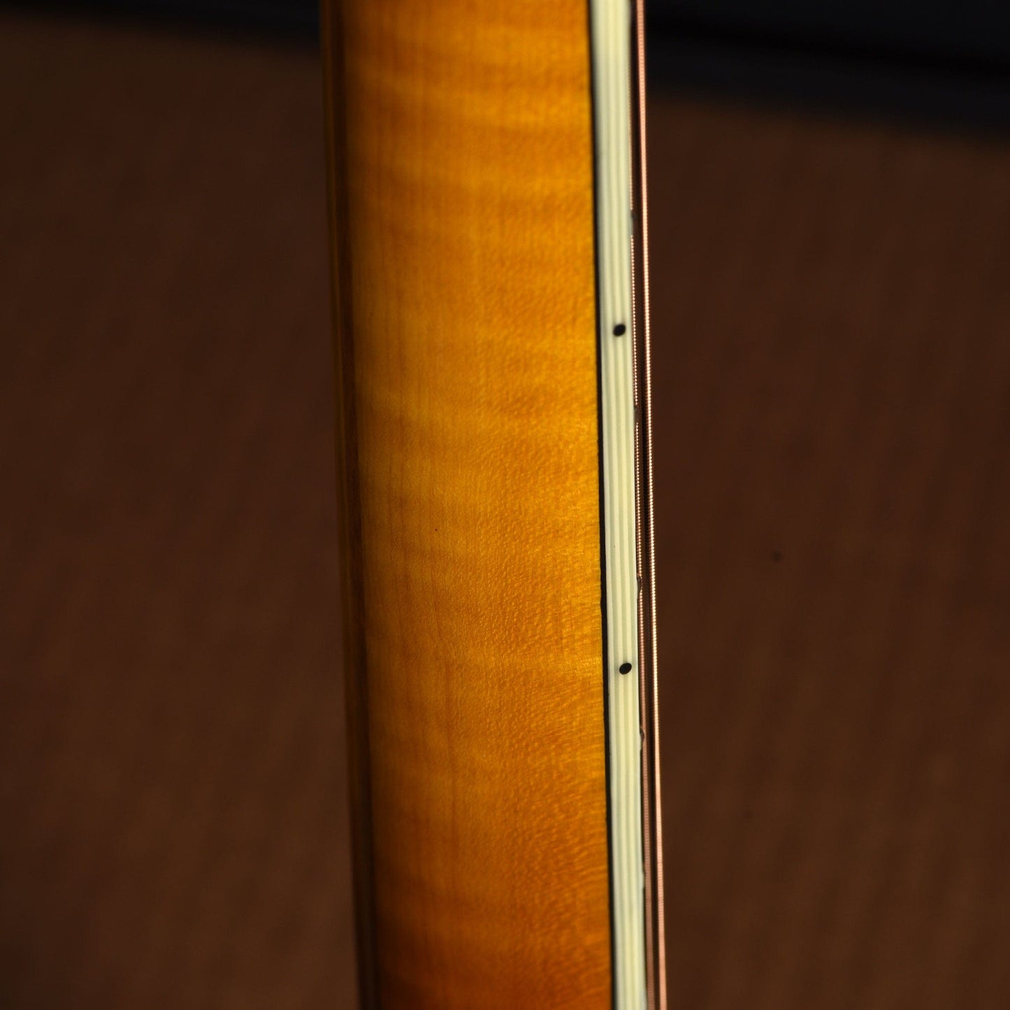 Eastman MD0605 Octave Mandolin Goldburst Folk Instruments / Mandolins