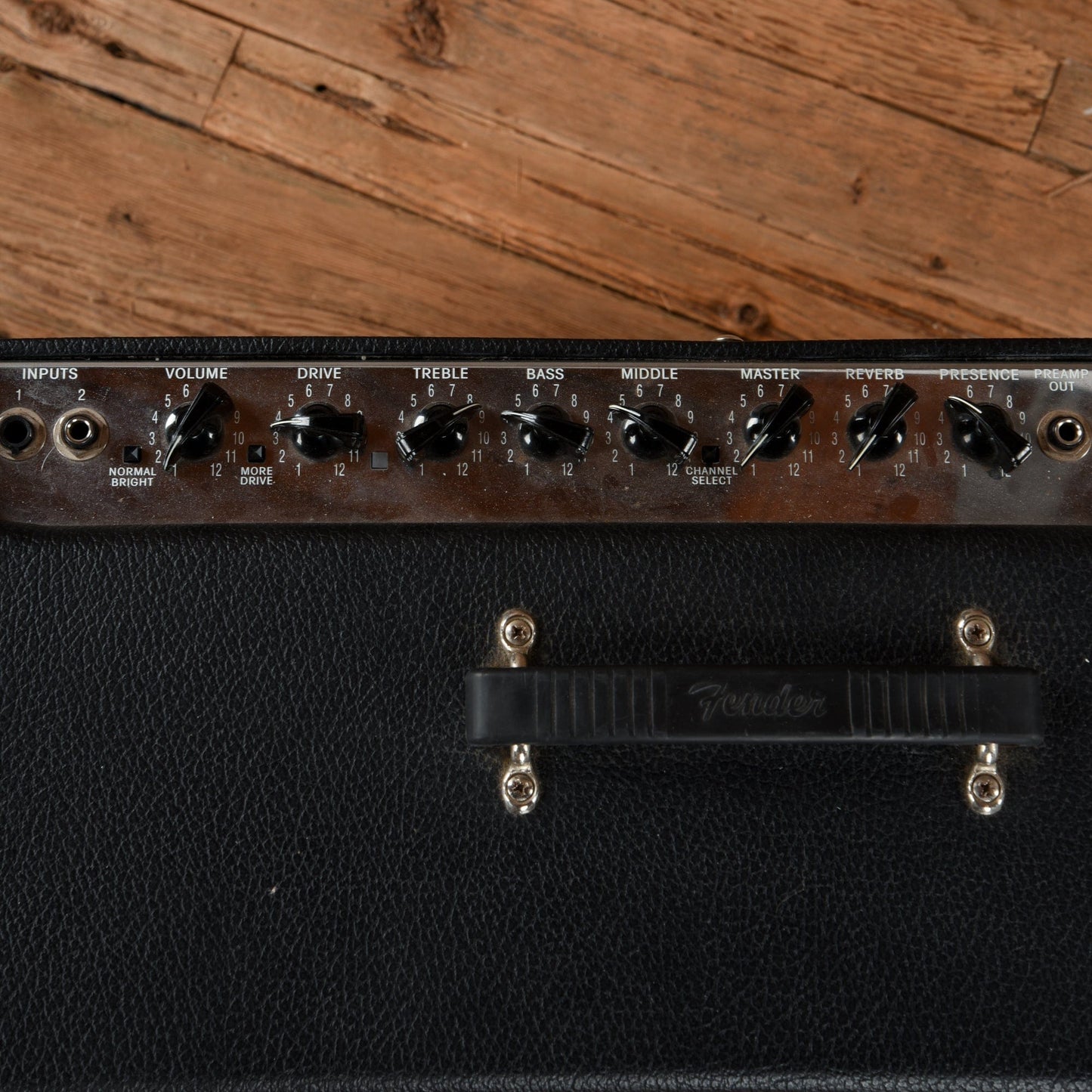 Fender Hot Rod Deluxe 3-Channel 40-Watt 1x12" Guitar Combo Amp Amps / Guitar Cabinets