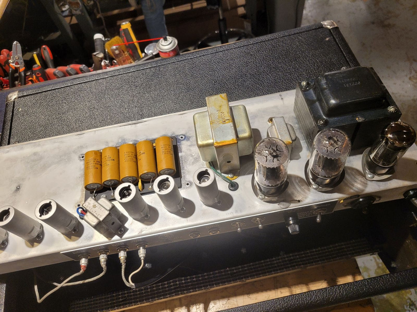 Fender Vibrolux Reverb 1968 Amps / Guitar Cabinets