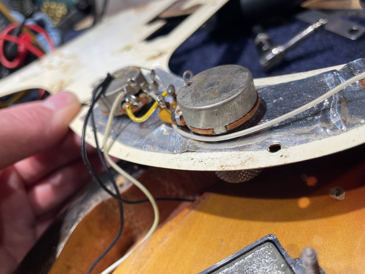 Fender Precision Bass Sunburst 1970 Bass Guitars / 4-String