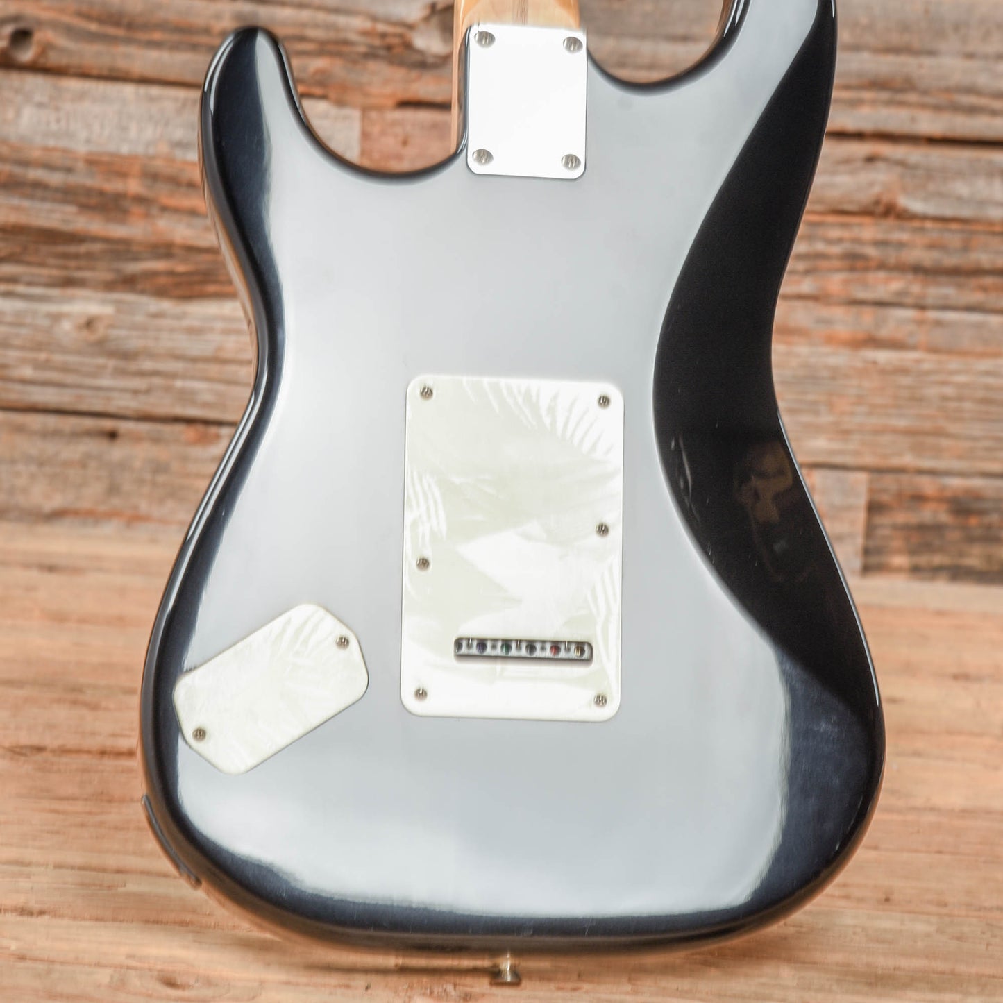 Fender Standard Roland Ready Stratocaster Sunburst 1999 Electric Guitars / Solid Body