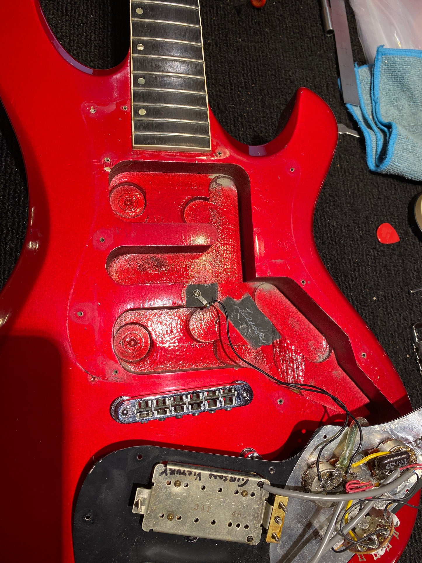 Gibson Victory MVX Candy Apple Red 1982 Electric Guitars