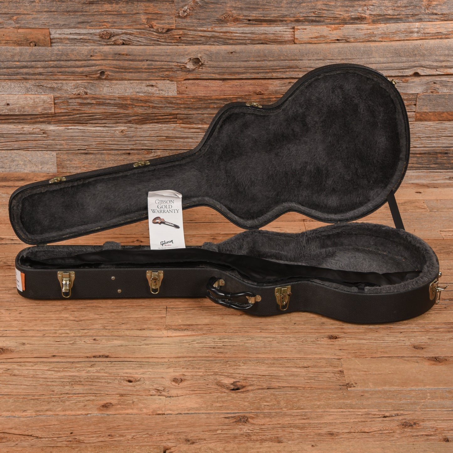Gibson ES-335 Dot Sunburst 2006 Electric Guitars / Semi-Hollow