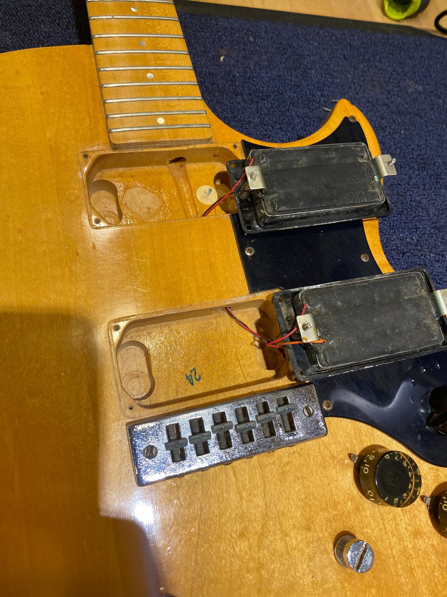 Gibson L-6S Natural 1974 Electric Guitars / Solid Body