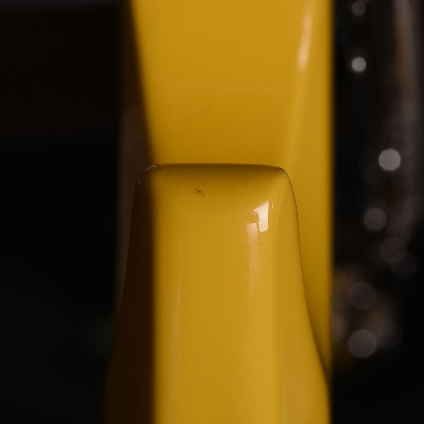 Gibson USA SG Standard Gloss Yellow w/Tortoise Pickguard & T-Type Pickups Electric Guitars / Solid Body