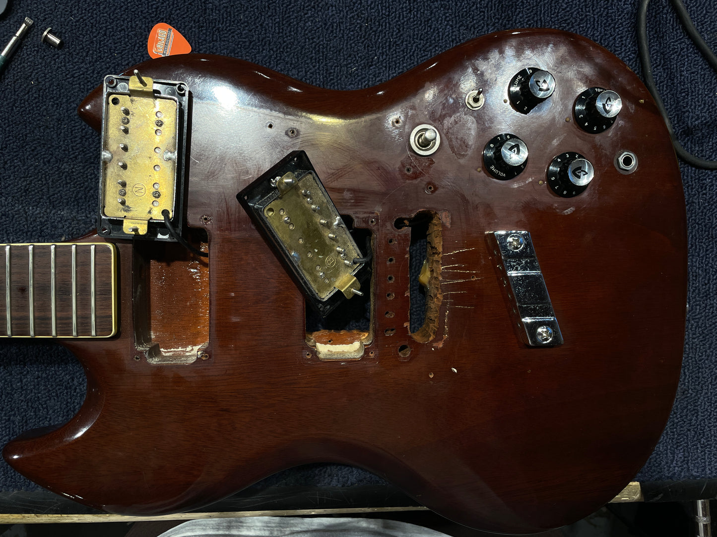Guild S-100 Walnut 1974 Electric Guitars / Solid Body