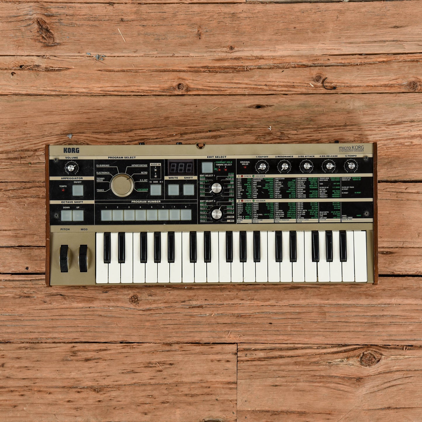Korg microKORG 37-Key Synthesizer/Vocoder Keyboards and Synths / Synths / Digital Synths