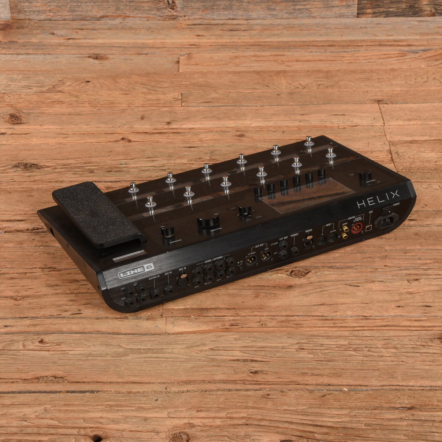 Line 6 Helix Multi-effects Floor Processor Effects and Pedals / Multi-Effect Unit