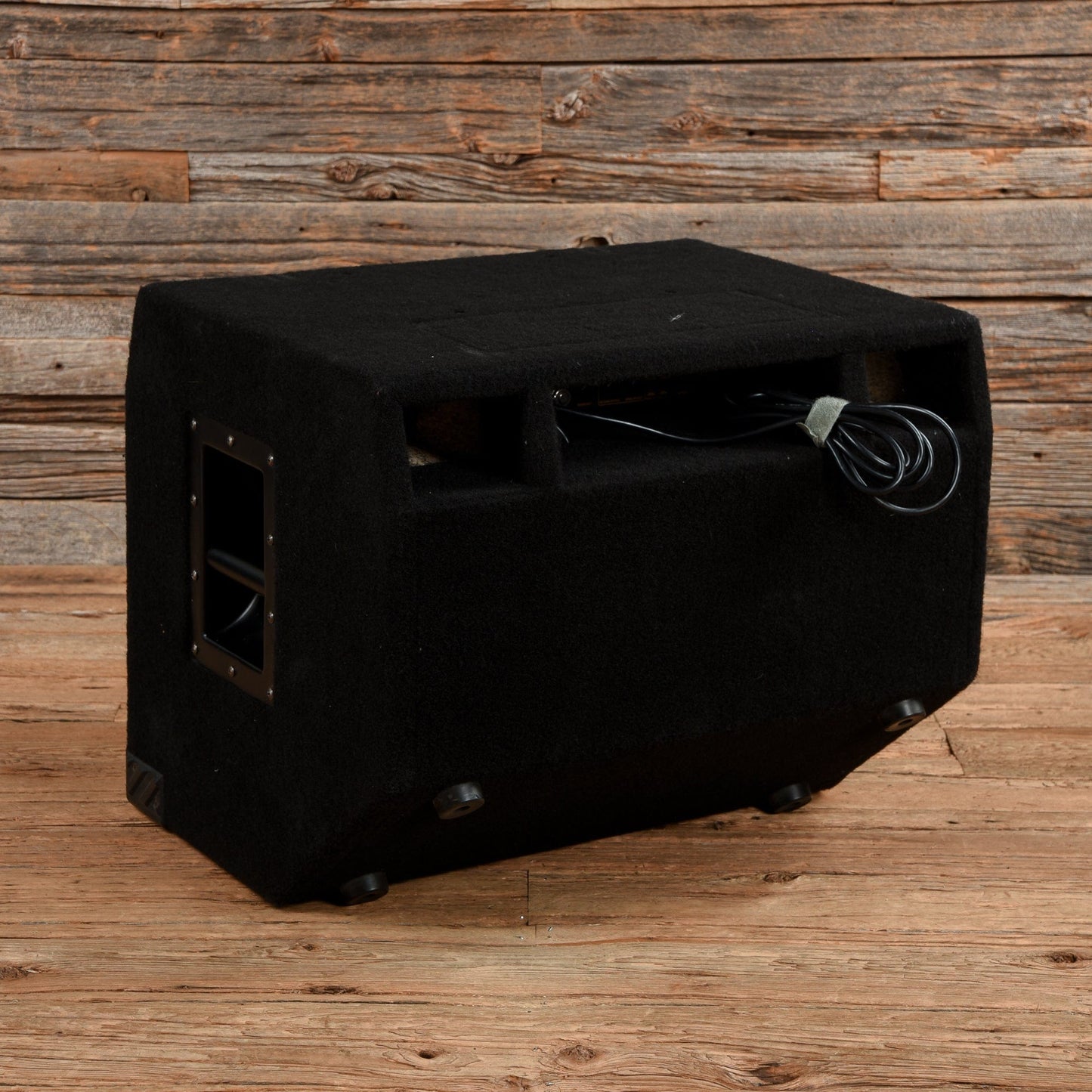 Markbass MBC105018 CMD 102P 300/500-Watt 2x10" Tilt-Back Bass Combo Amps / Bass Cabinets