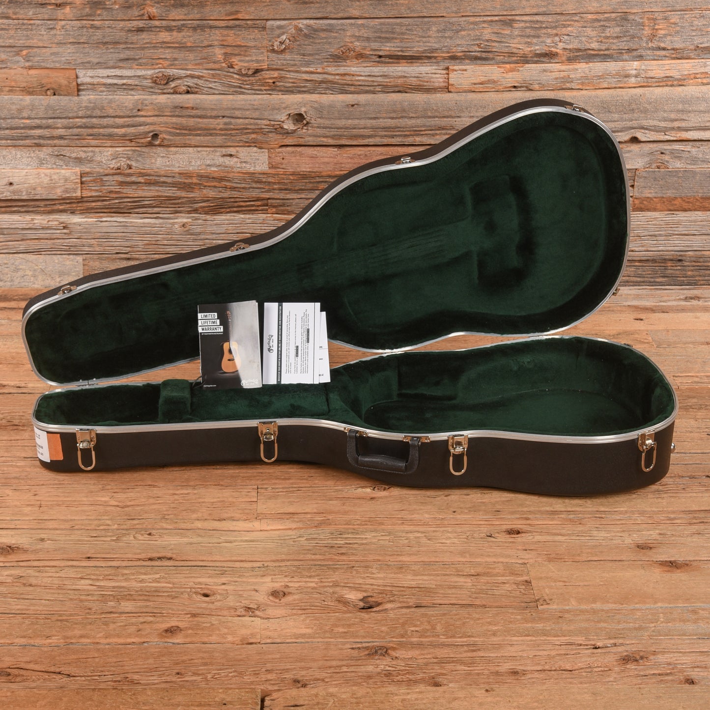Martin Standard Series HD-28 Natural 2021 Acoustic Guitars / Dreadnought