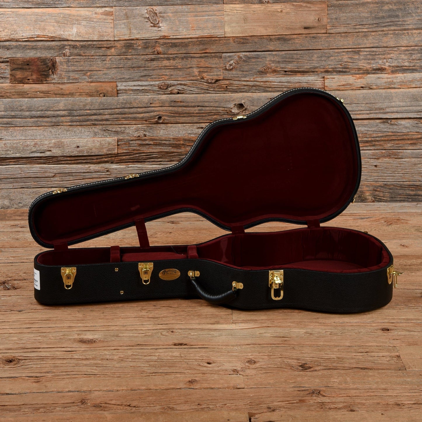 Martin OM-28 Modern Deluxe Acoustic Guitars / OM and Auditorium