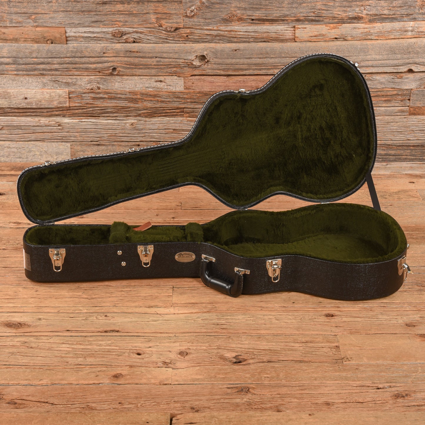 Martin Standard Series 000-18 Natural Acoustic Guitars / OM and Auditorium