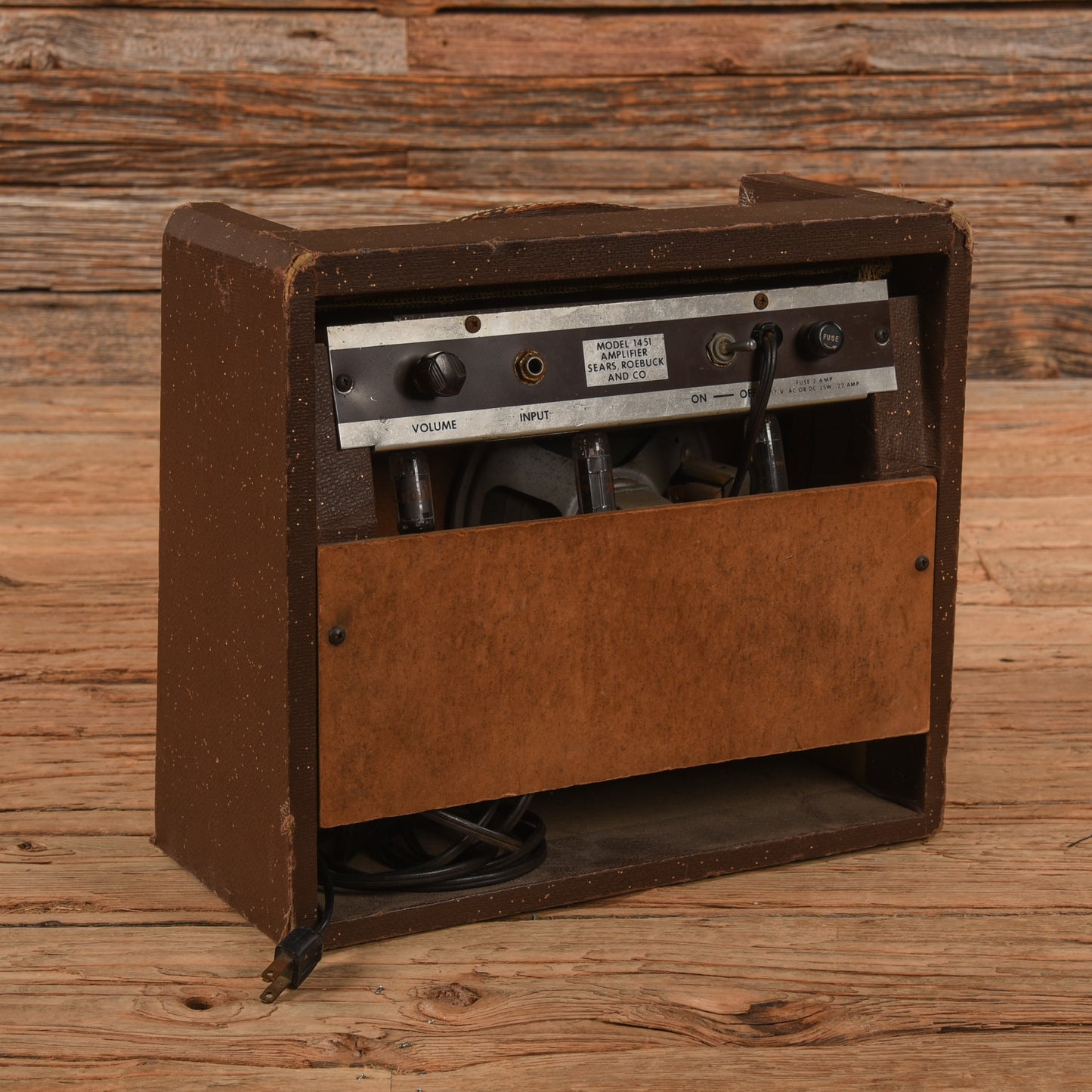 Silvertone Model 1451 3-Watt 1x6" Guitar Combo 1950s