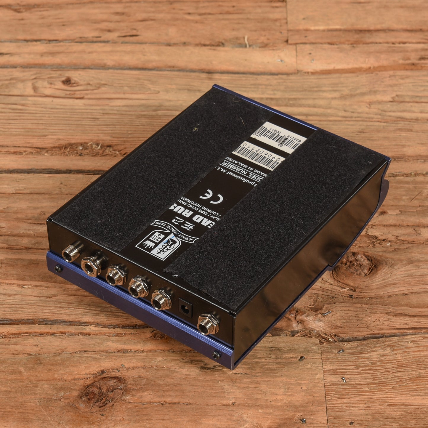 Akai E2 Headrush Delay/Looper