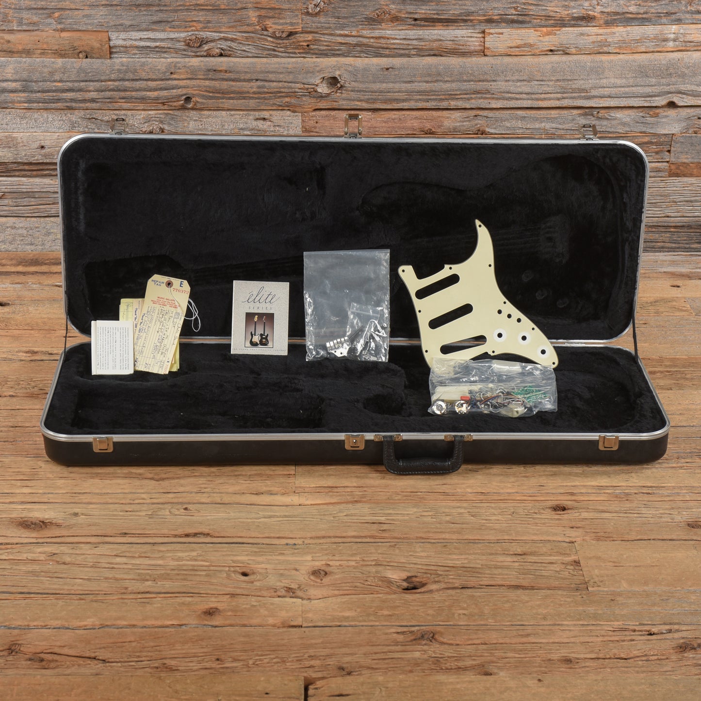 Fender Elite Stratocaster Sunburst 1983