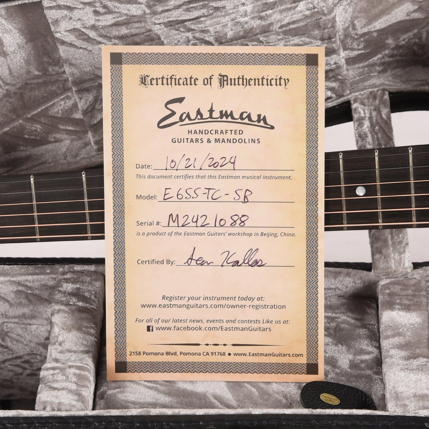 Eastman E6SS-TC Thermo-Cured Sitka/Mahogany Slope Shoulder Dreadnought Truetone Sunburst