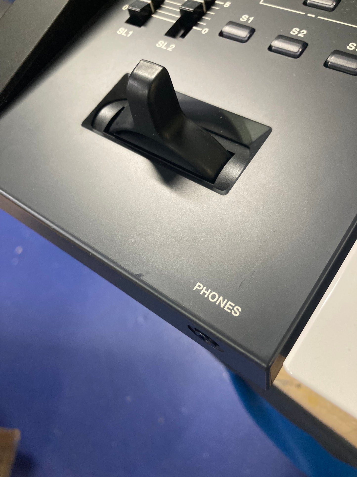 Roland JUNO-X Polyphonic Synthesizer