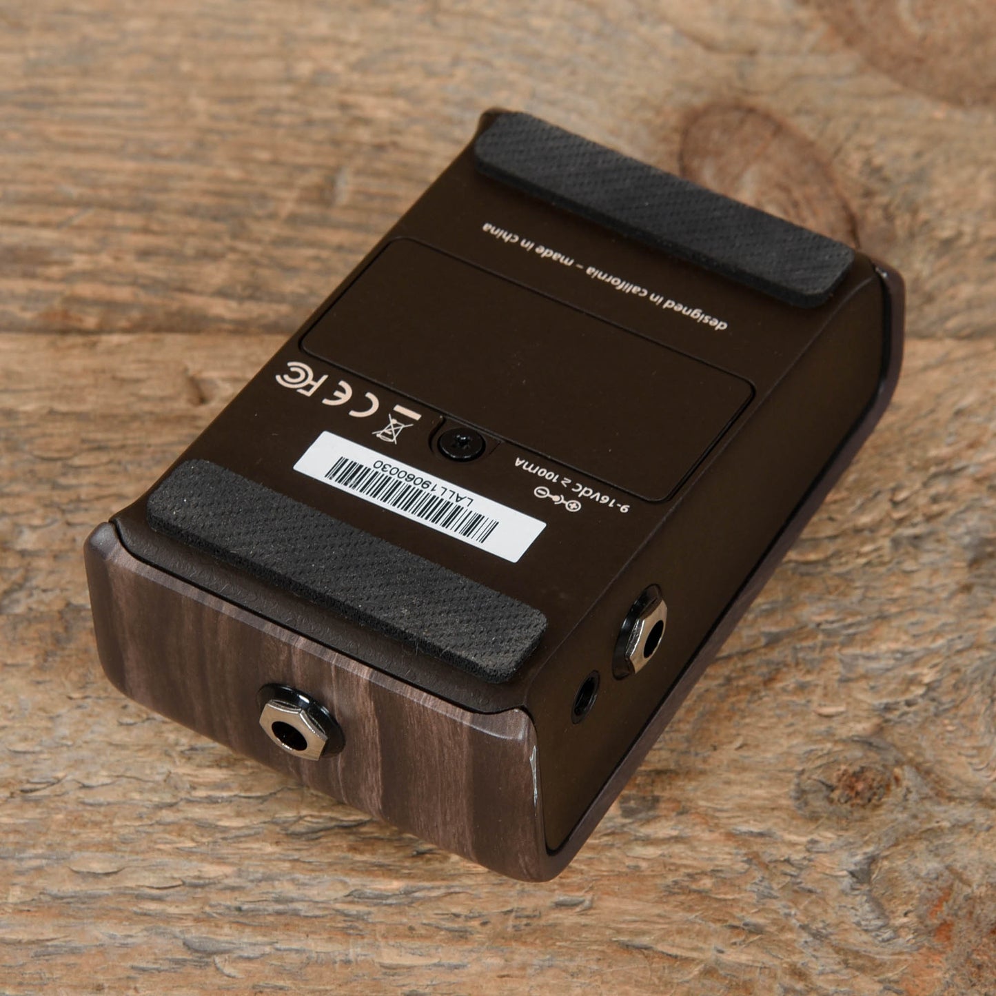 LR Baggs Align Delay Acoustic Delay Pedal