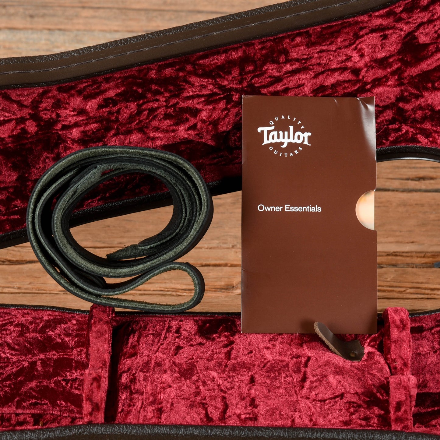 Taylor 224ce-K DLX Koa Grand Auditorium Sunburst 2020