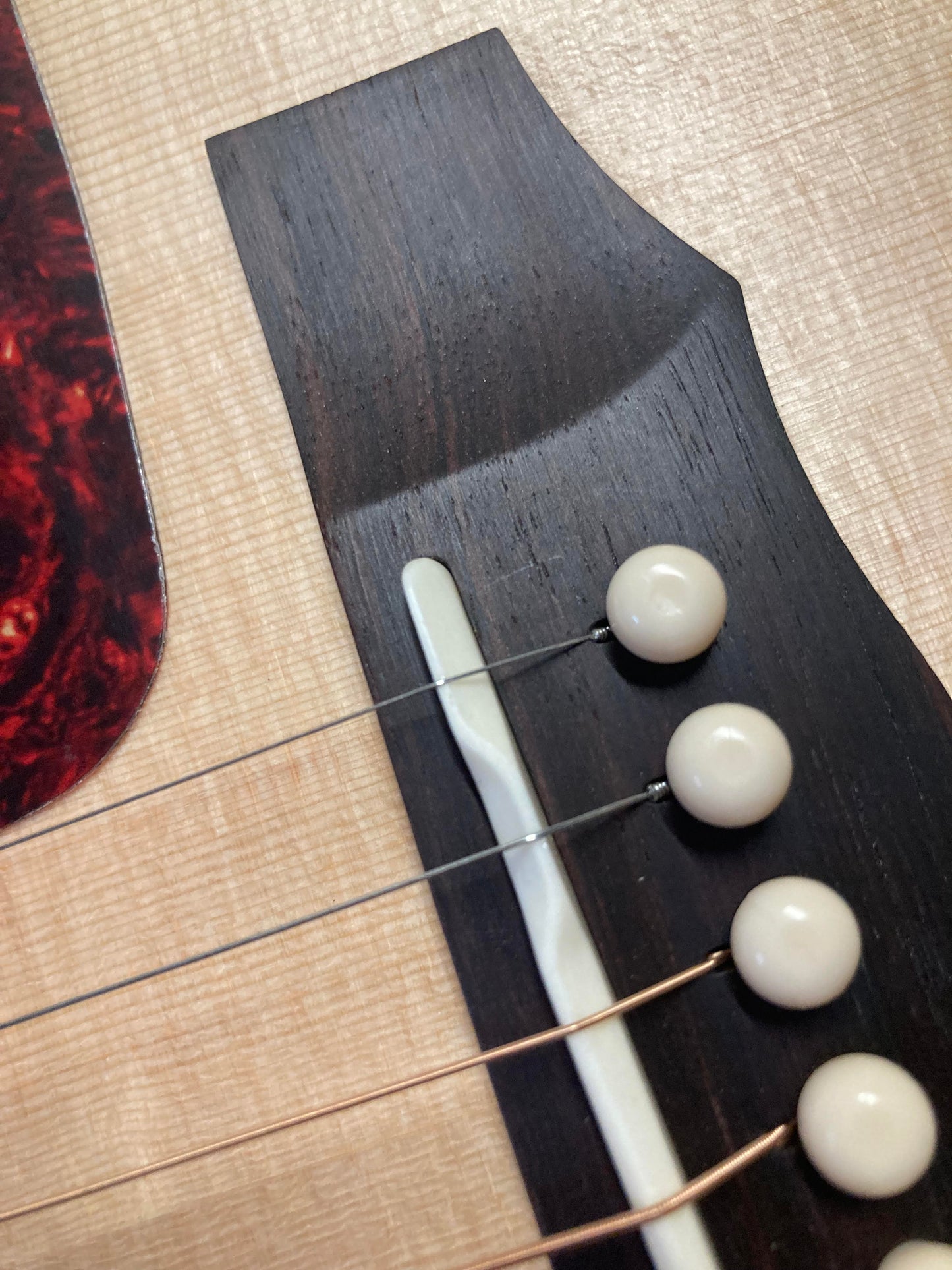 Guild USA D-40 Dreadnought Sitka Spruce/Mahogany Natural w/LR Baggs Pickup