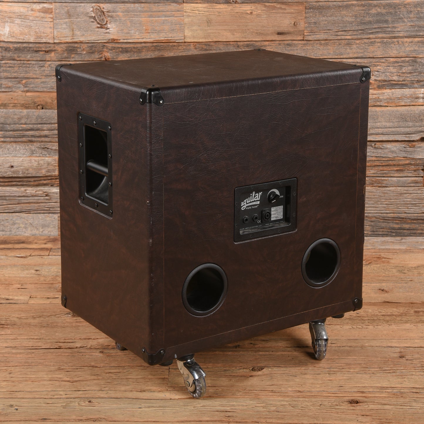 Aguilar DB 410 700-Watt 4x10" Bass Speaker Cabinet