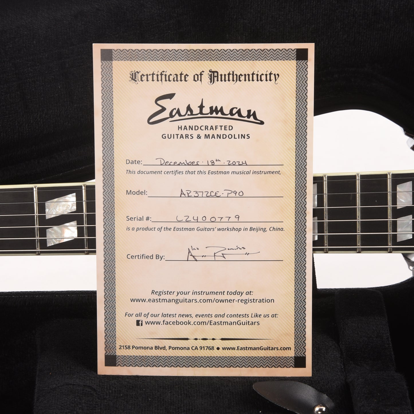 Eastman AR372CE P90 Truetone Classic w/Tonerider Dogear P90 Pickups & Hardshell Case