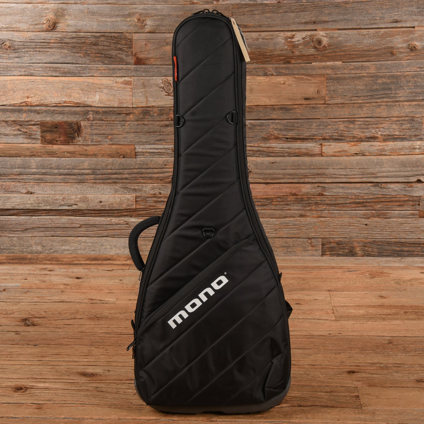 Black Bobbin Phantone Aged Yellow 2023