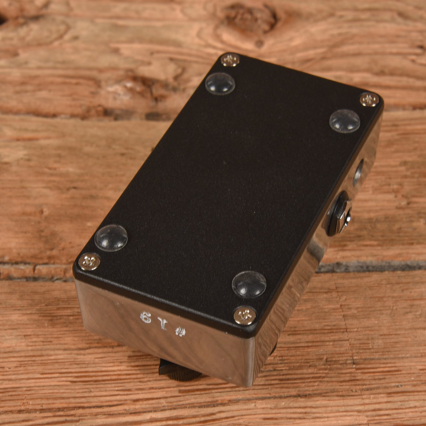 Mojo Hand FX Dream Mender Chorus/Echo/Vibrato Effects and Pedals / Multi-Effect Unit