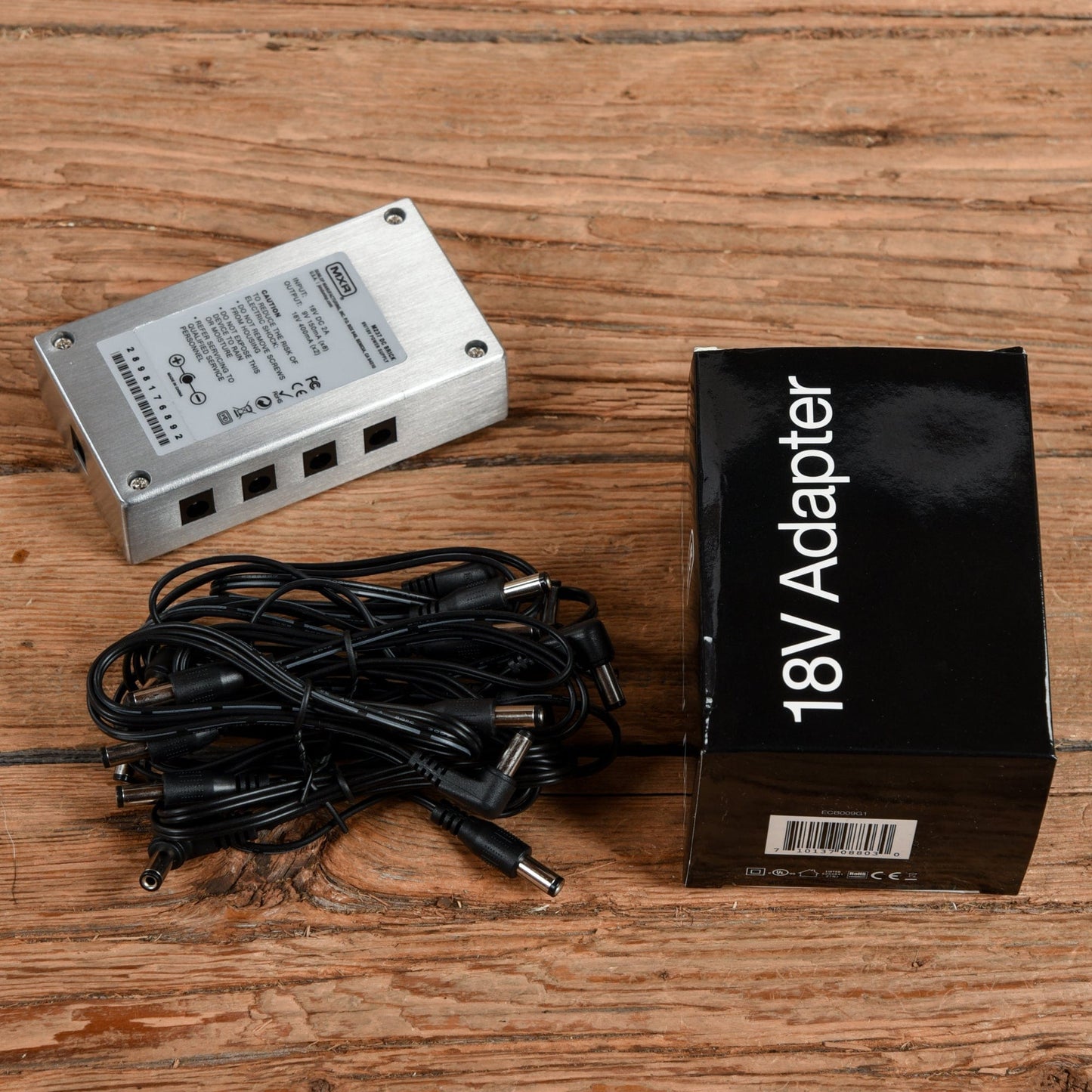 MXR M237 DC Brick Power Supply Effects and Pedals / Pedalboards and Power Supplies