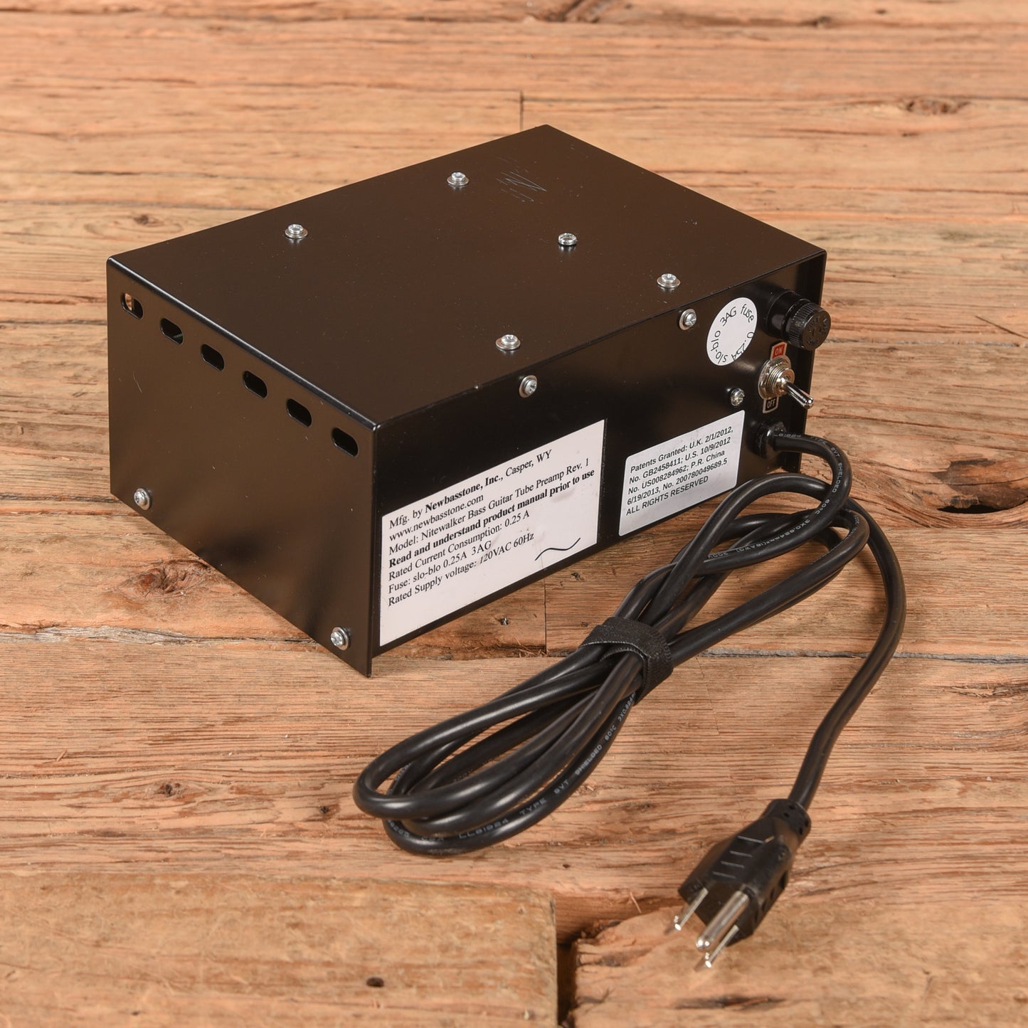 New Bass Tone Nitewalker Bass Guitar Tube Preamp Effects and Pedals