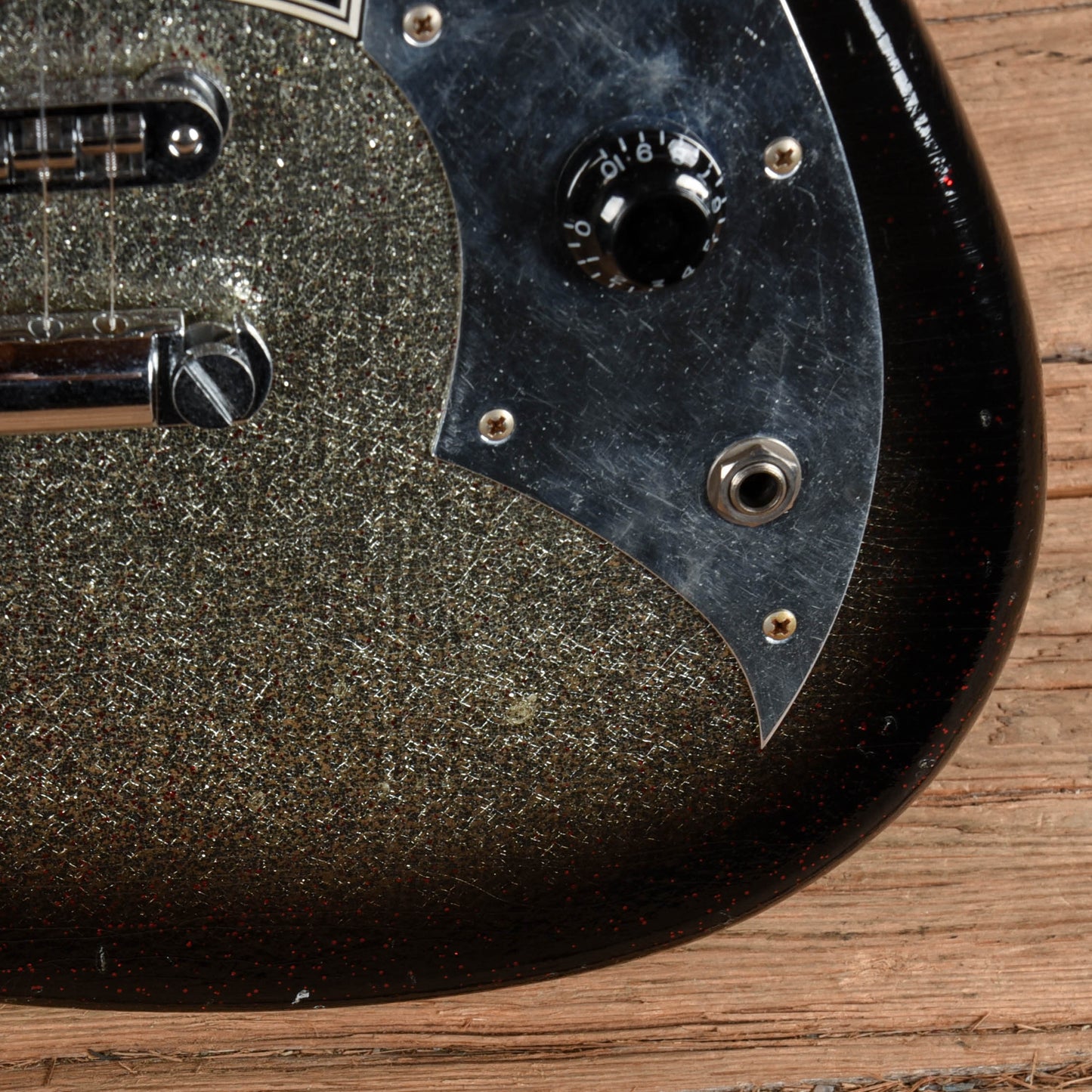 Novo Serus H2 Silver Sparkle over Bull Black Electric Guitars / Solid Body