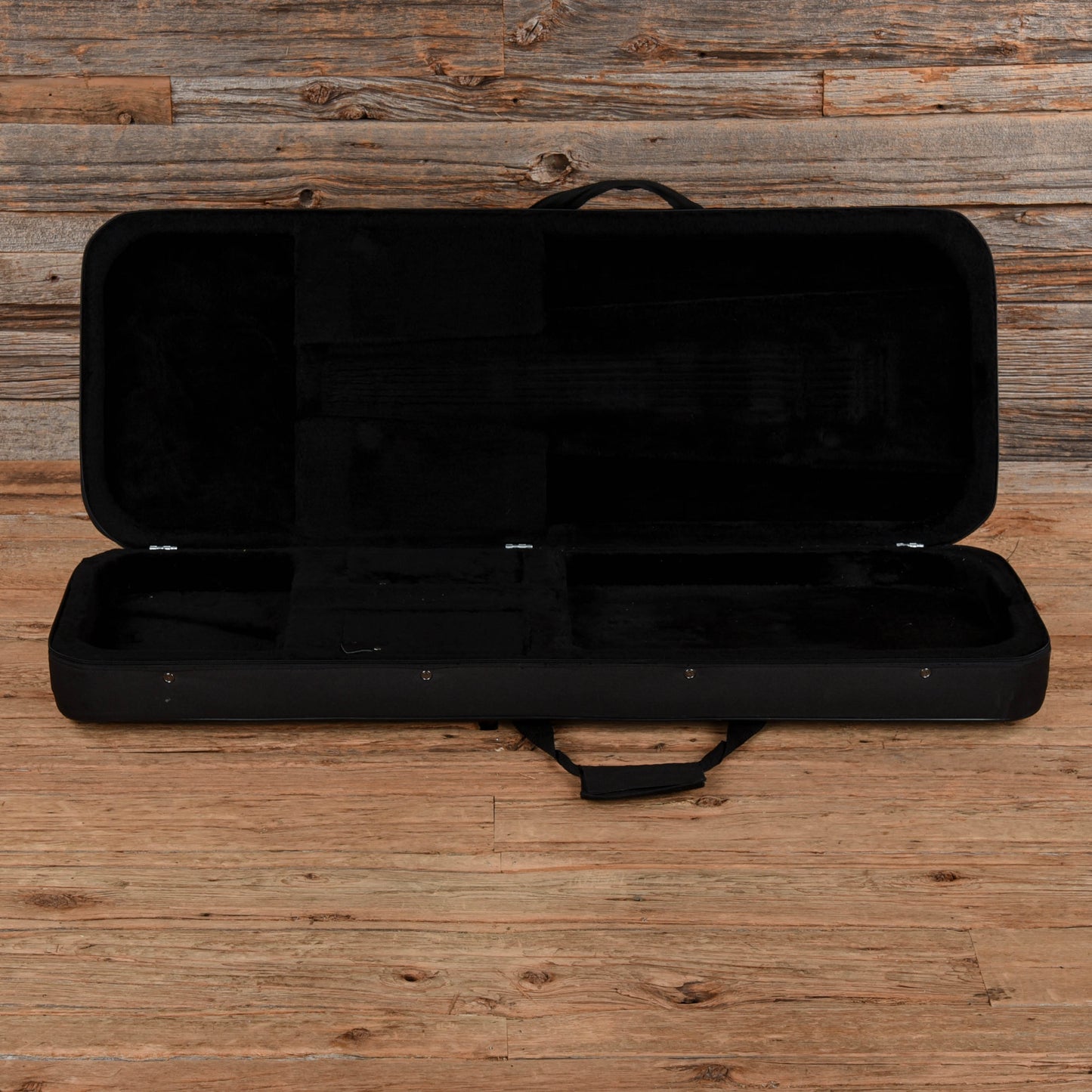 Peavey Raptor Plus Black Electric Guitars / Solid Body