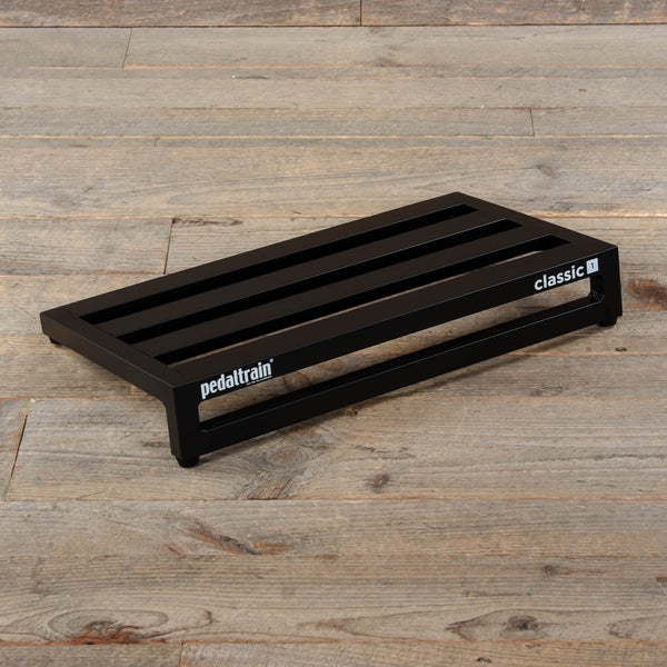 Pedaltrain Classic 1 Pedalboard w/Tour Case Chicago Music Exchange