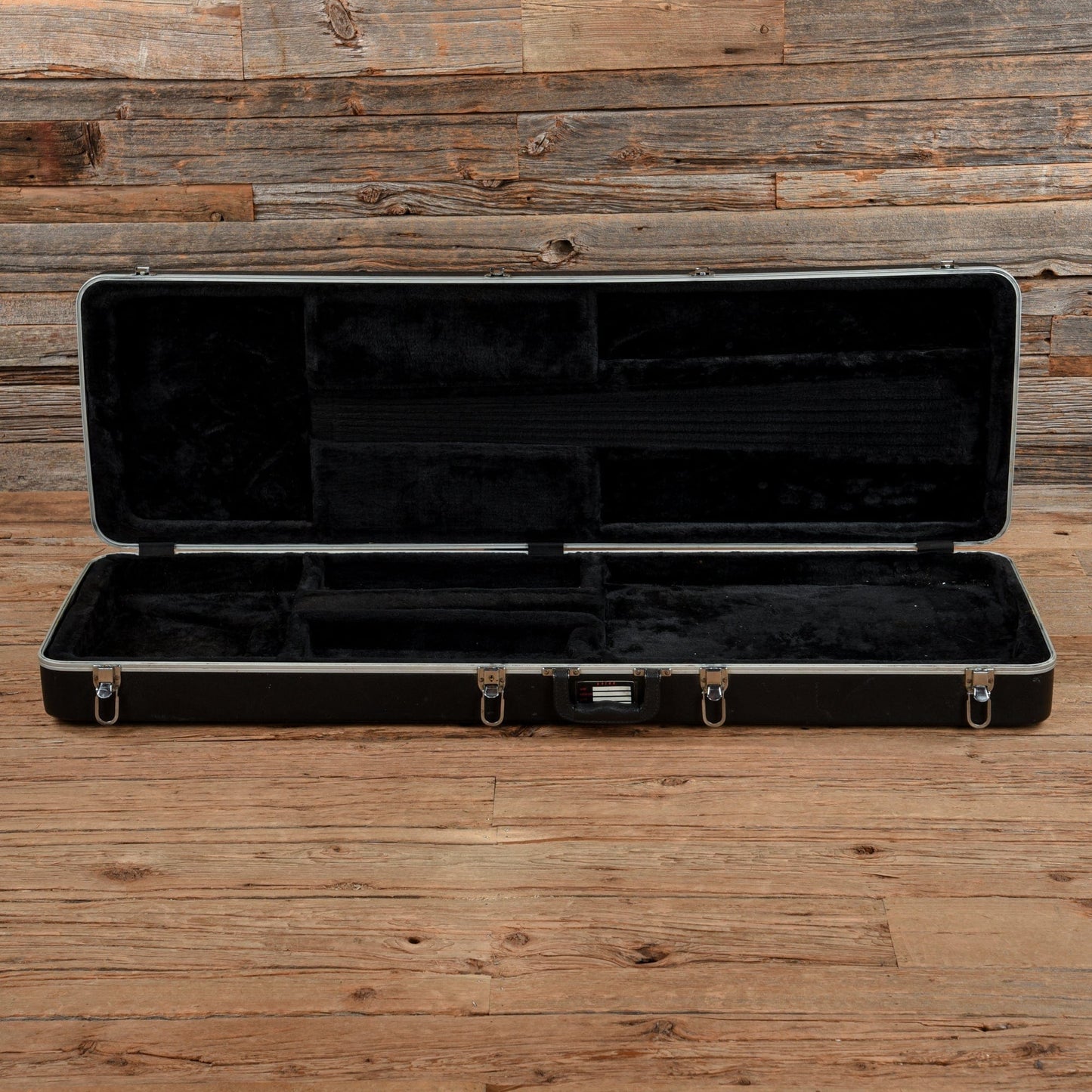 Schecter Stiletto Studio 5 Honey Satin 2010 Bass Guitars / 5-String or More