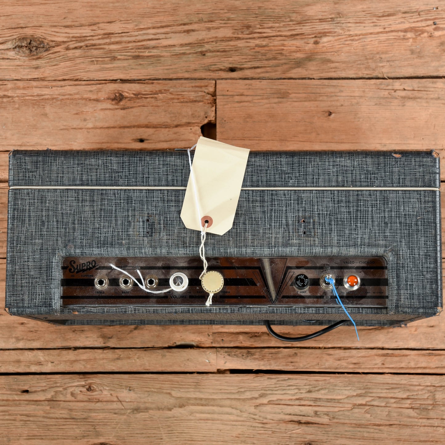 Supro 1600-Supreme 25-Watt 1x10" Guitar Combo