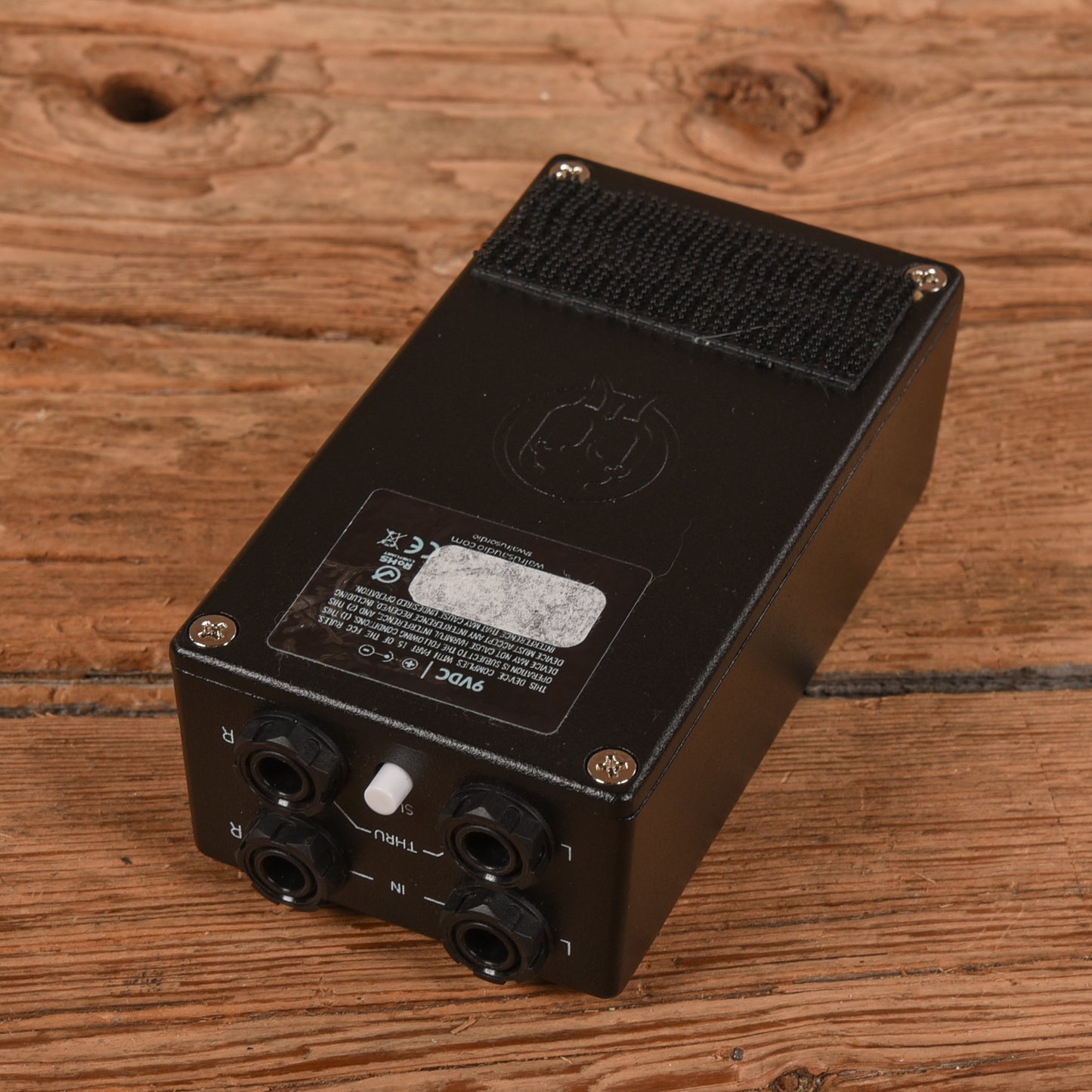 Walrus Canvas Stereo Dual Line Isolator Direct Box Effects and Pedals / Controllers, Volume and Expression
