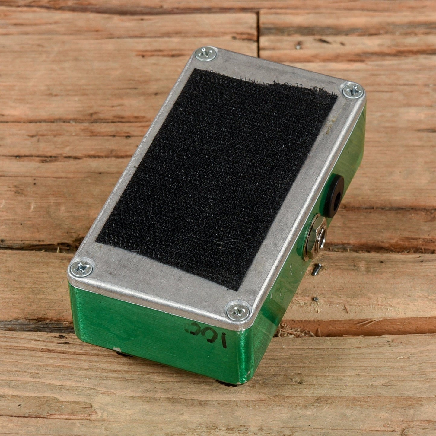 Bearfoot Evergreen Compressor Effects and Pedals / Chorus and Vibrato